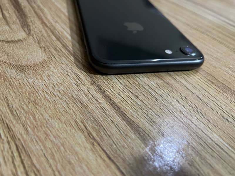 Iphone 8 64gb FU (xiaomi redmi note 12 poco x3) 4