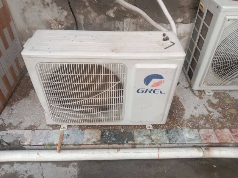 GREE 1.5 TON AC FOR SALE URGENT 03056644979 5