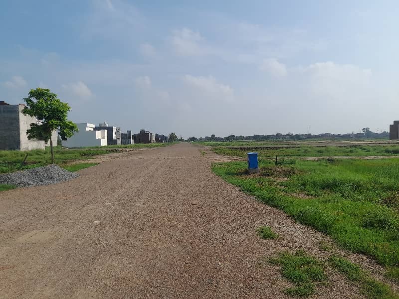 A Spacious Prime Location 5 Marla Residential Plot In Ajwa City 9