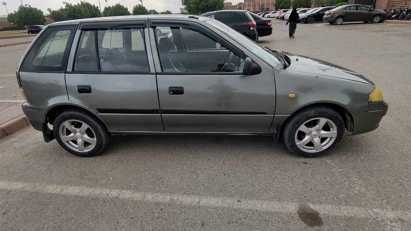 Suzuki Cultus VXL 2013 1