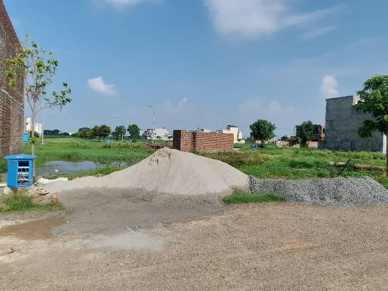 Stunning Prime Location 5 Marla Residential Plot In Ajwa City Available 9