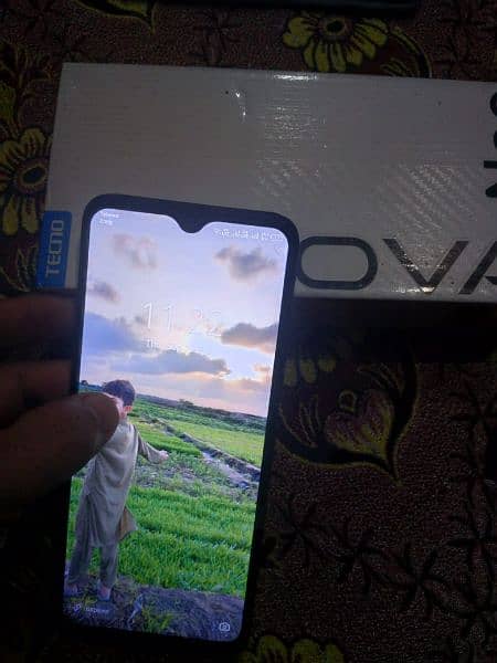 Tecno neo pova 4 GB ram 64 memoi double specker 6000 Batry 2