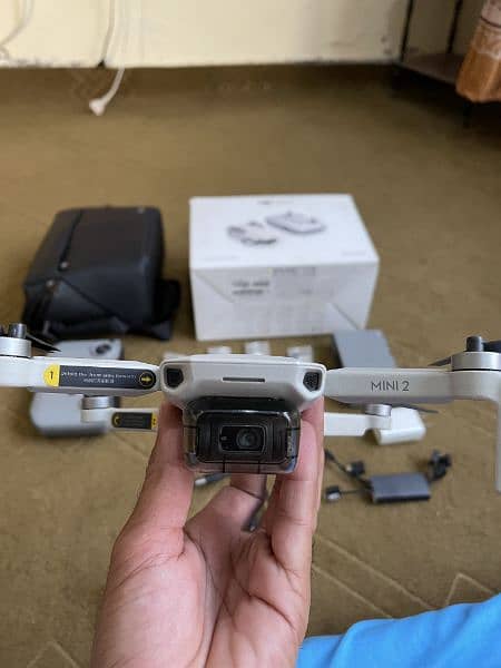 Dji mavic mini 2 
fly more combo 7