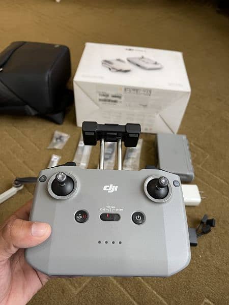 Dji mavic mini 2 
fly more combo 9