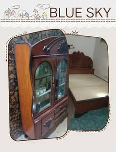 Double bed with Showcase