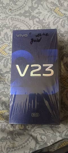 V 23 5G gold colour