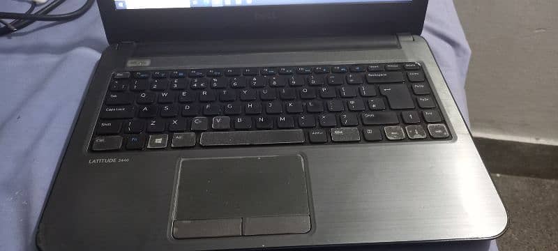 Dell latitude 3440 2