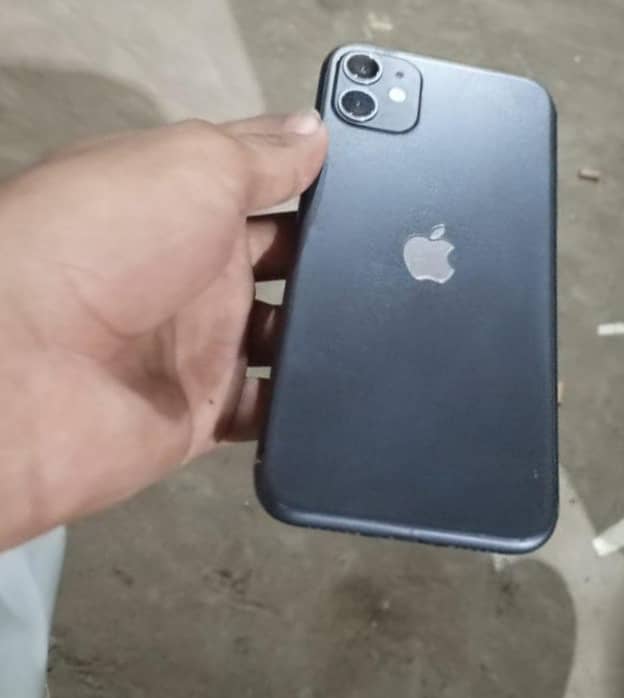 iPhone 11  pta approved 91 health for sale 1