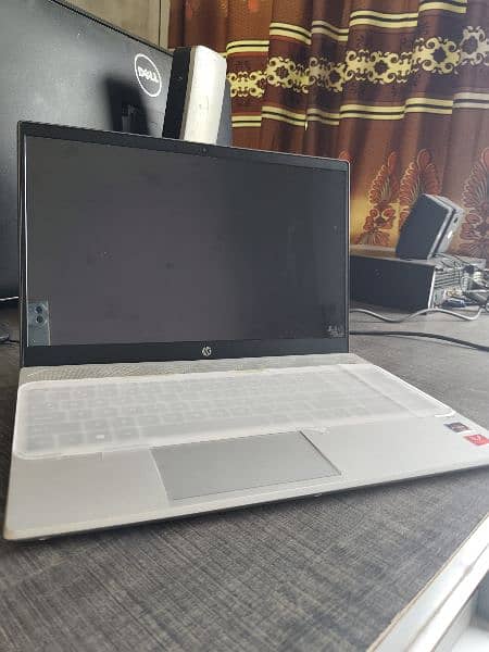 Ryzen 5 HP laptop with touch screen 1