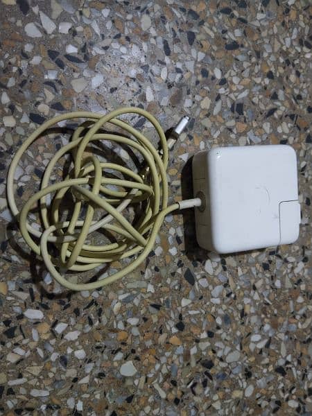 45W Apple MagSafe 2 Charger 3