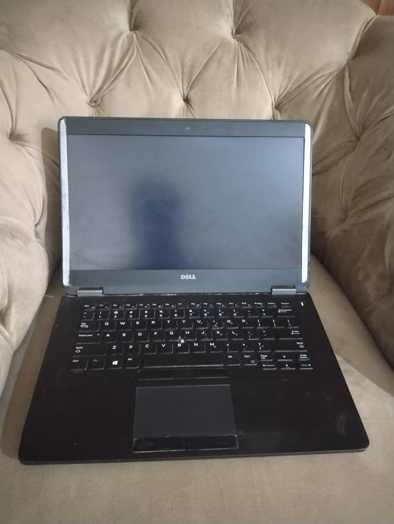 Urgent Selling Dell Latitude E7074 16 GB 500 SSD 12