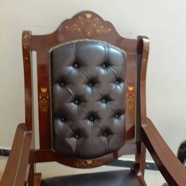 chair. new h use ni ki hai 1