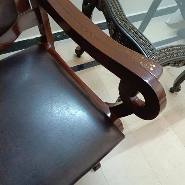 chair. new h use ni ki hai 3