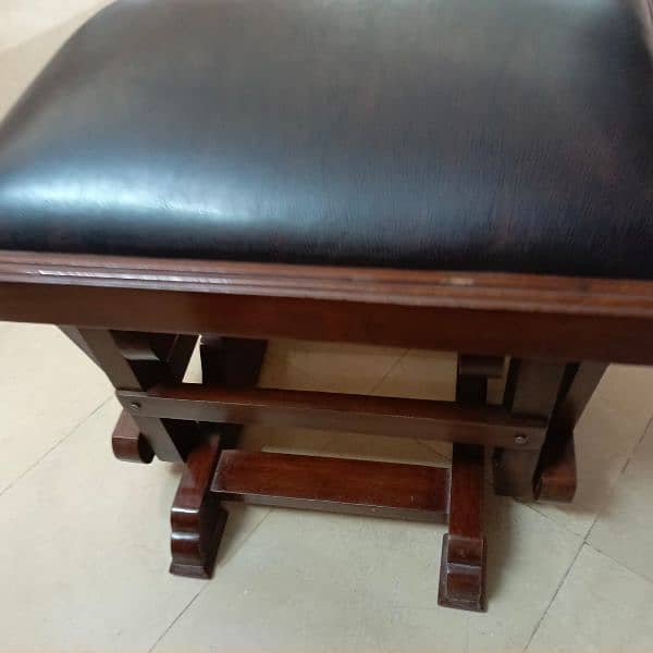 chair. new h use ni ki hai 5