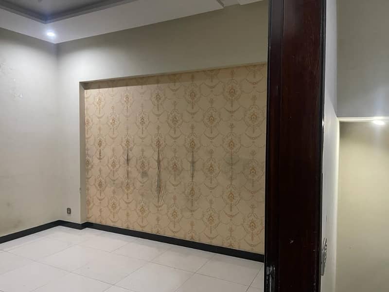 5 MARLA LOWER PORTION (with basement) FOR RENT IN PARAGON CITY LAHORE 2