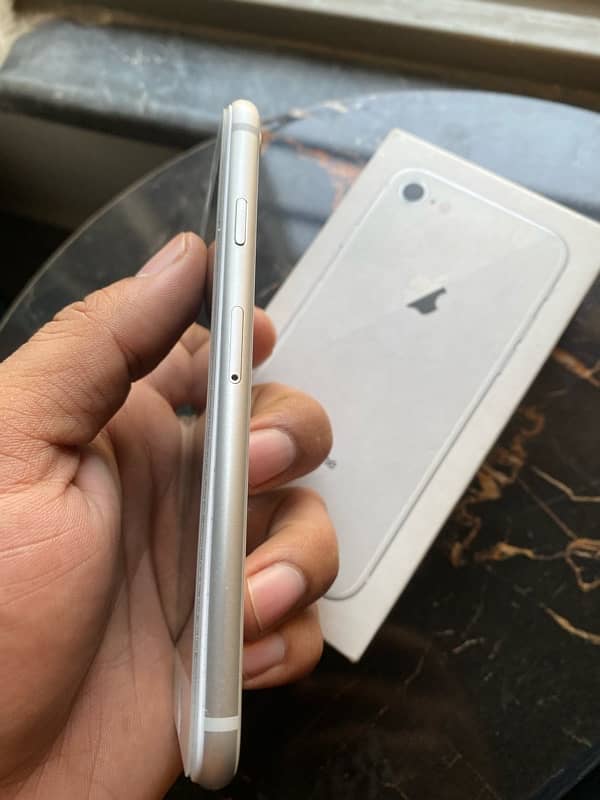 Iphone 8, 64GB PTA Approved with Box 1