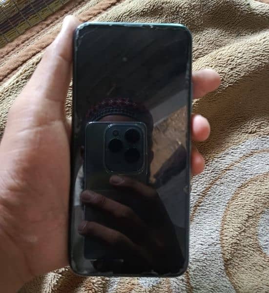 Huawei y9s. ram 6 GB   128 GB 1