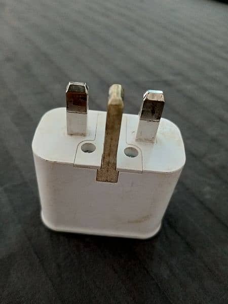 Samsung Mobile Charger in good condition. 1