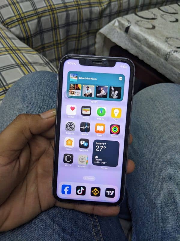 iPhone 11 64GB FU Non PTA With Box Charger 7