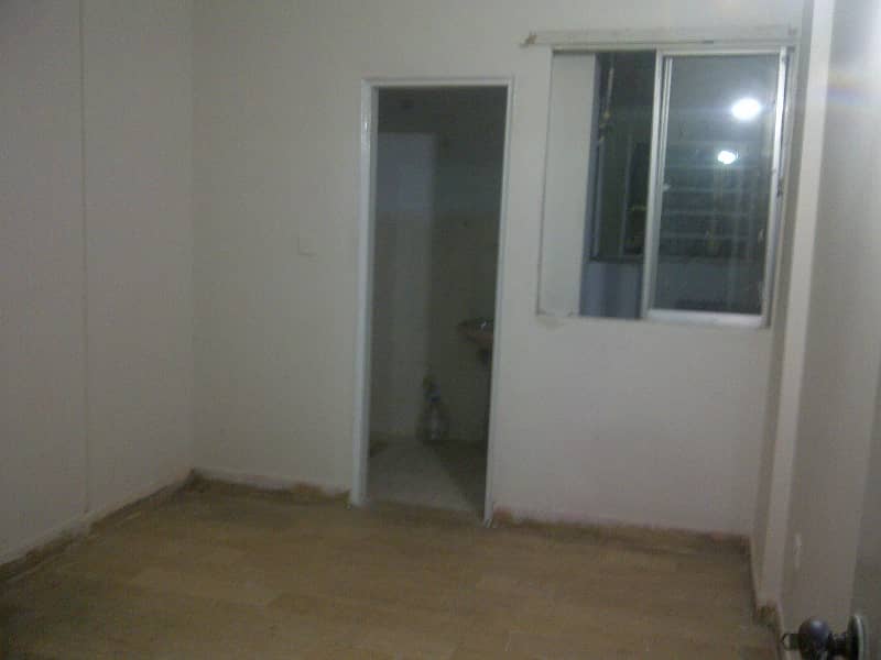 two bed dd apartment for rent in johar 0