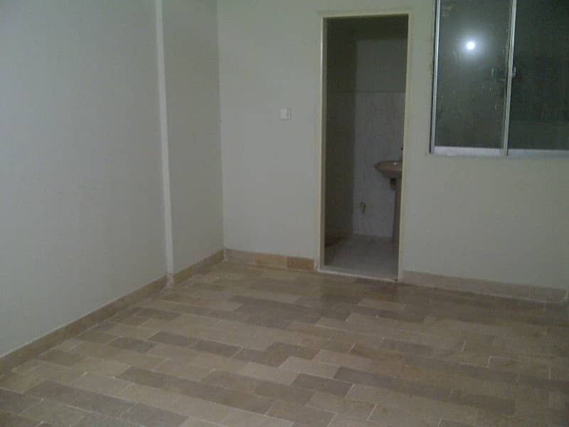 two bed dd apartment for rent in johar 4