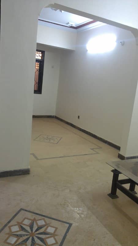 independent 60y house for rent in johar 16