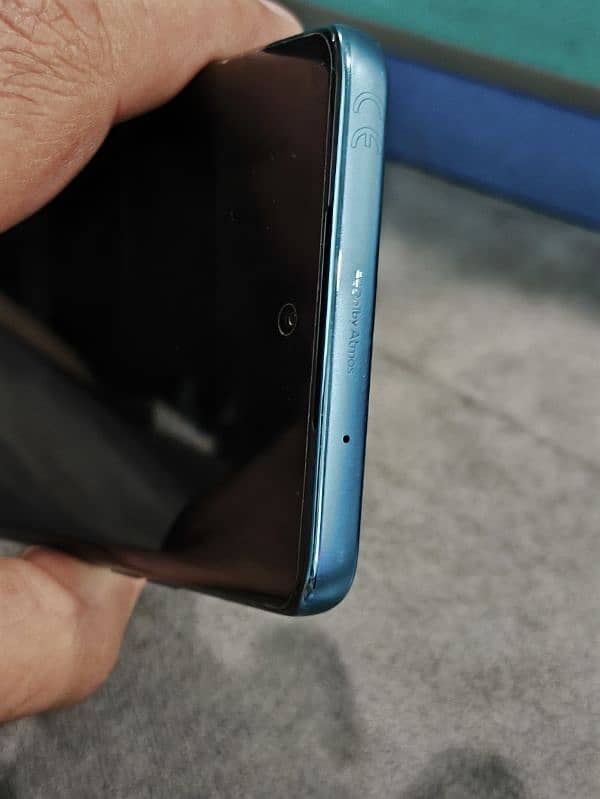 Motorola Edge 40 Neo 4