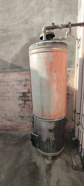 50 gallon Geyser in perfect working Condition 3