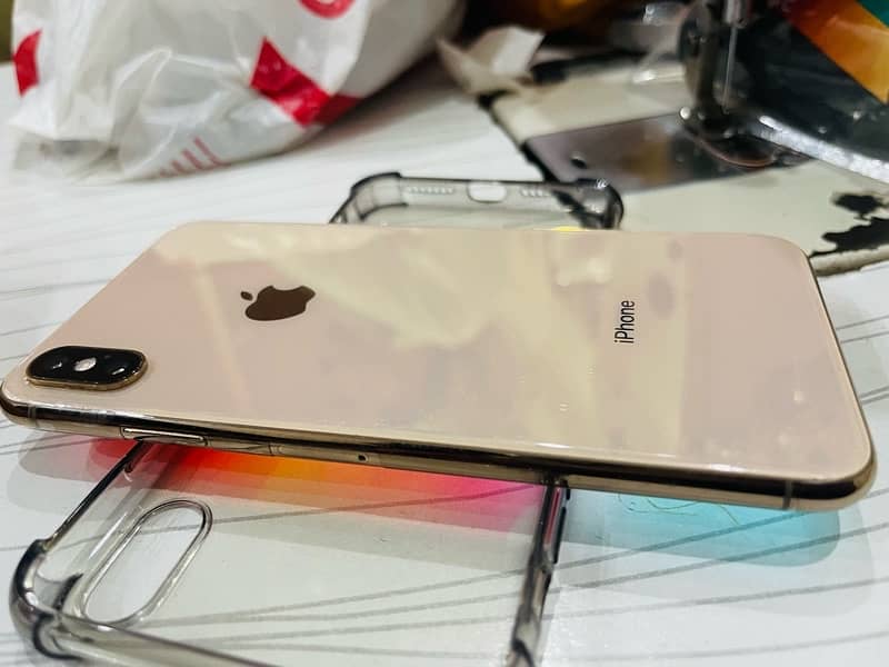 iPhone xs max 64gb pta approved 1