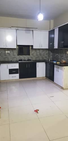 three bed dd portion for rent in johar