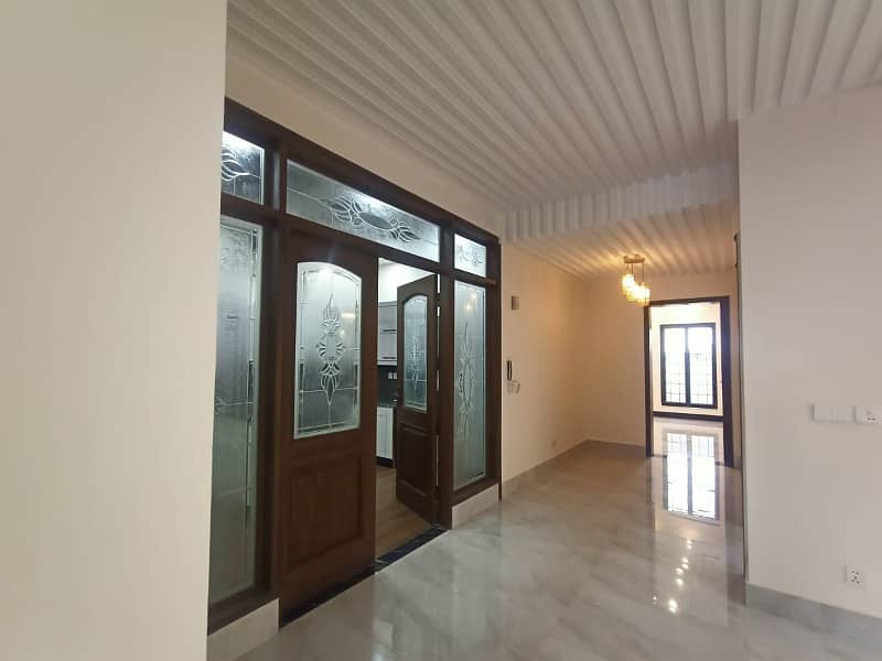 1 Kanal Like New House Available For Rent In Bahria Town Lahore. 1