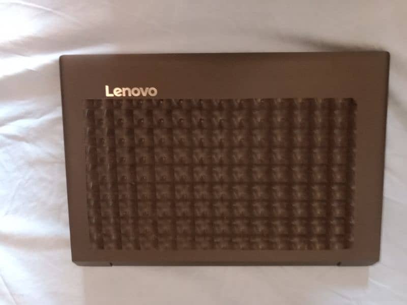 Lenovo v110, AMD E2 9010, AMD Dual Graohics 2GB, 8GB DDR3, 128GB SSD 4