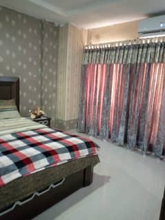 Par Day short time One BeD Room apartment Available for rent in Bahria town phase 4 and 6 empire Heights 2 Family apartment 0