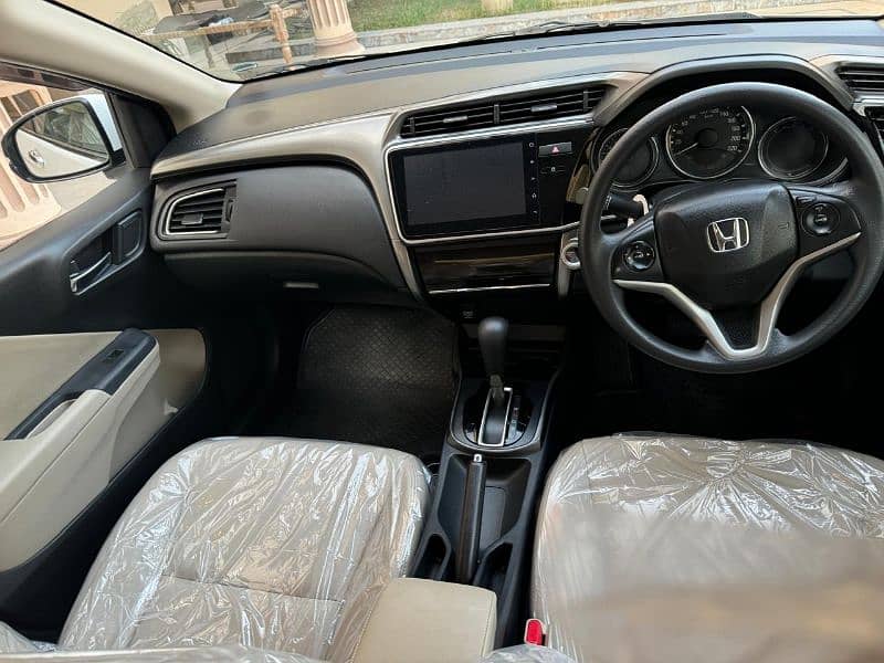 Honda City Aspire Full Option 1.5 2022/23 Reg 5