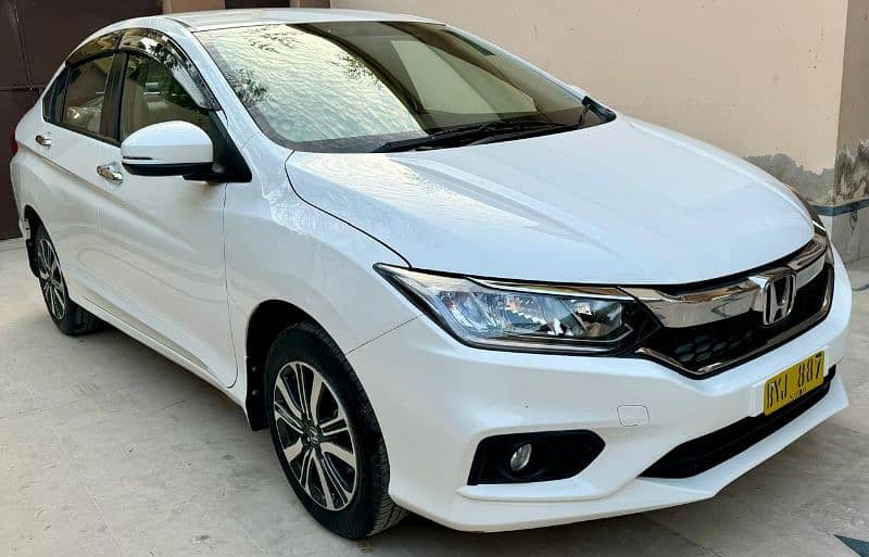 Honda City Aspire Full Option 1.5 2022/23 Reg 12