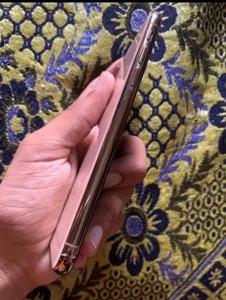 iPhone Xs 64 GB non pta 2