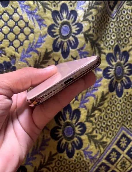 iPhone Xs 64 GB non pta 4