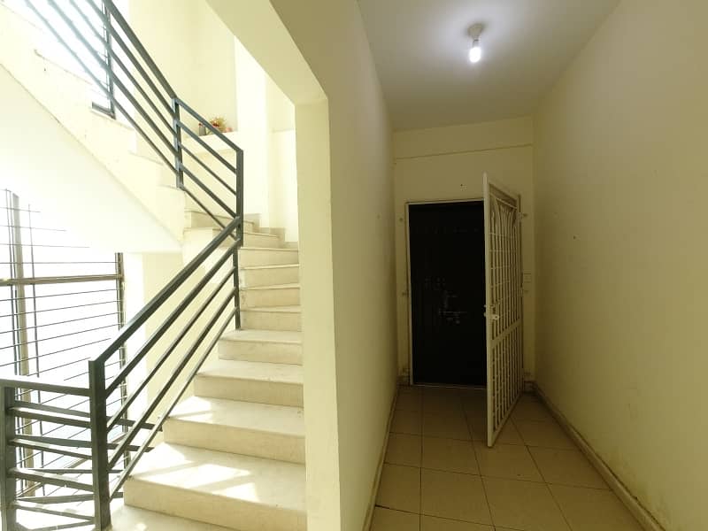 3 Bed Corner Park Facing Apartment On Second Floor 
Iqbal Arcade
 In Block A MVHS D-17/2 Available For Urgent Sale 6