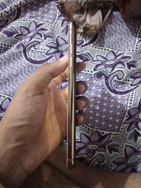 Iphone Xs Max ( Factory unlock ) best price 3