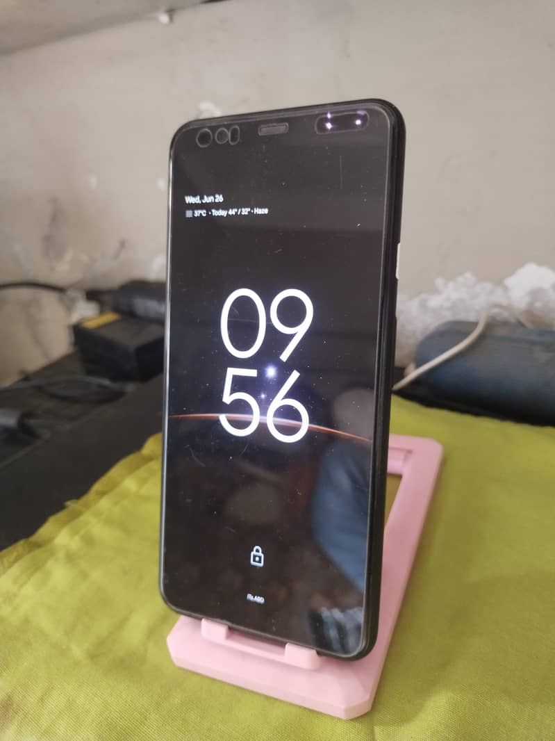 Google pixel 4xl RAM 6GB Storage 64GB. SIM working. A+ condition 1