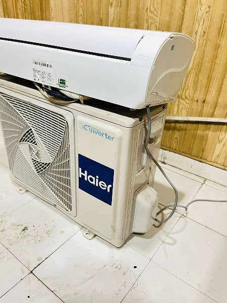 Haier 1.5 ton DC inverter heat and cooling 1