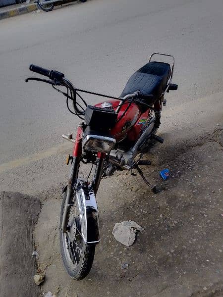 bike ma koi Kam nai ha Attock ka number ha 2