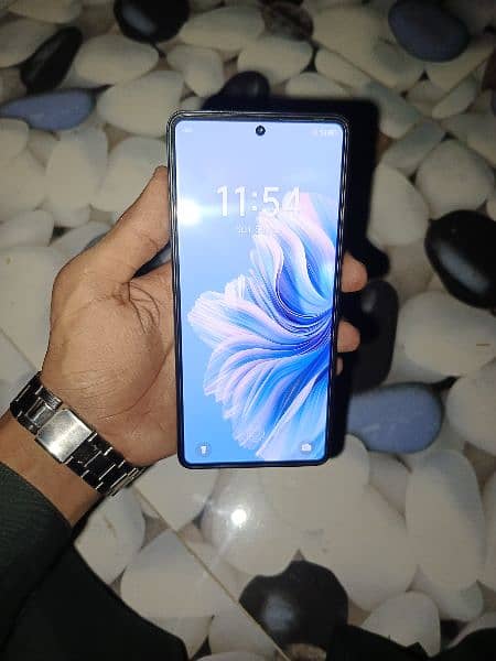 tecno camon 20 8/256 GB 5