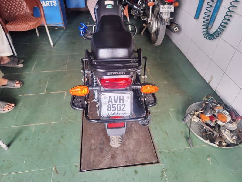 Suzuki GD110 Gray 2024 for sale/ good condition with tubeless tire 3