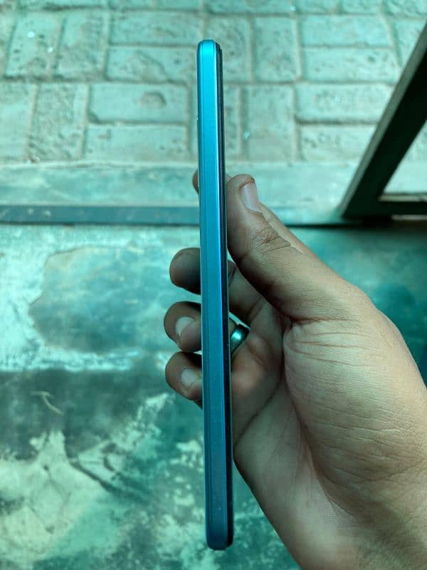 vivo y33s 10/10 condition Exchange posible 3