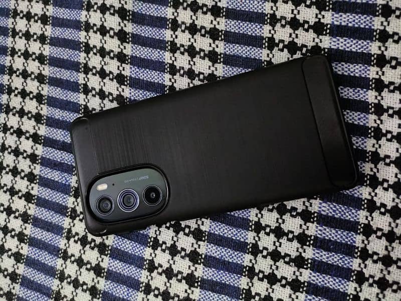 Motorolla Edge 30 Pro 8/512GB 0