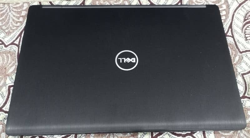 Dell Latitude 15 5580 best social & gaming  laptop at cheap rate 4