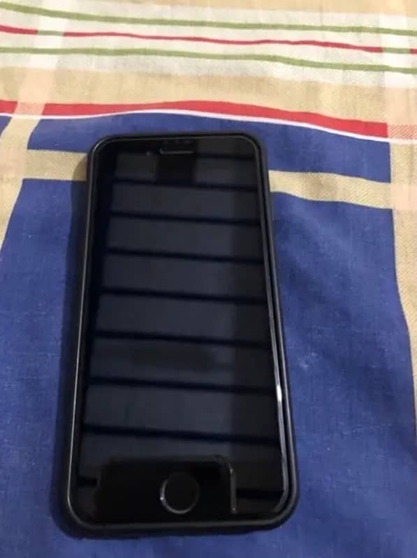 iPhone 7 32 gb all okay only bettery change PTA approved official 1