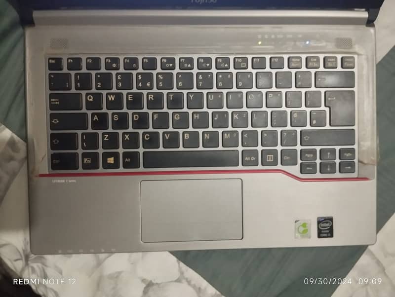 FUJITSU Intel Core i5 4200M LUSH CONDITION 0