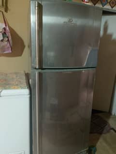 Dawlance Refrigerator urgwnt sale